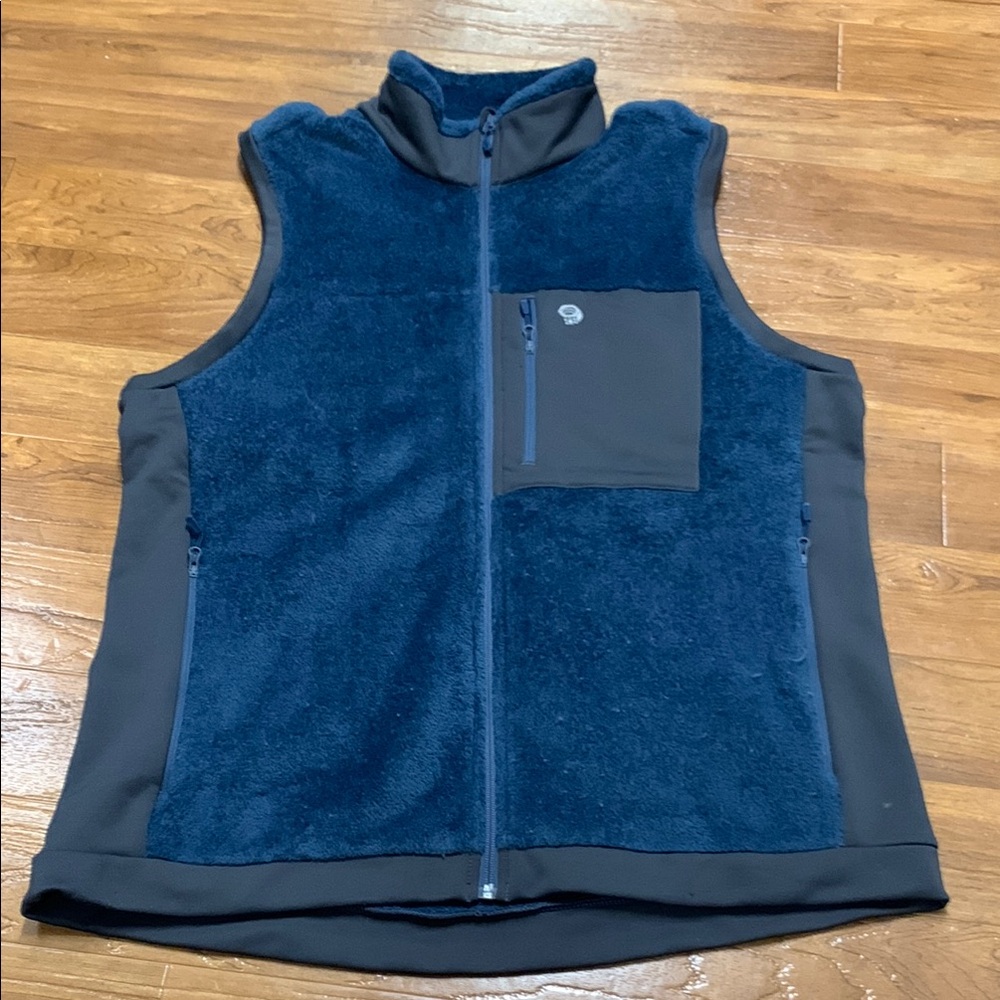 Mountain Hardwear Navy Fleece Vest with Chest Pocket